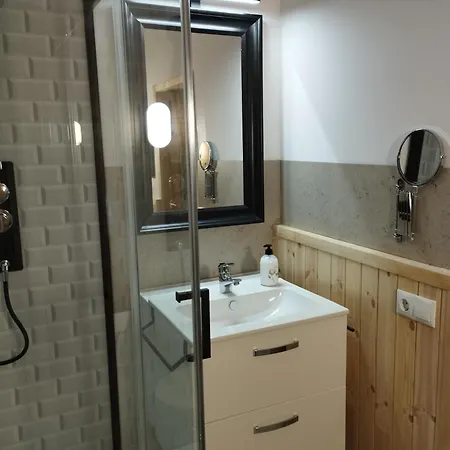 D'hotes Chez Catherine A De Paris Avec Salle De Bains Privee Bed & Breakfast Reus