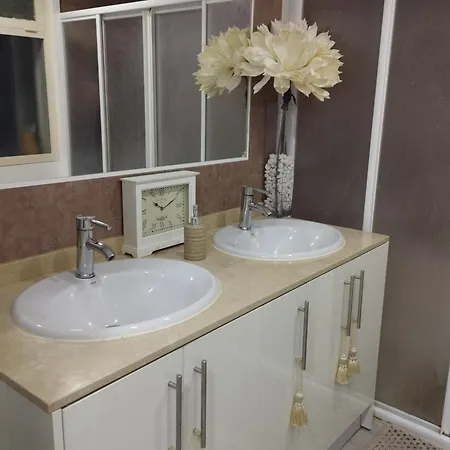 Bed and breakfast D'hotes Chez Catherine A De Paris Avec Salle De Bains Privee